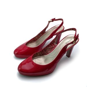 Tahari size 10M Carolyn red sling back heels